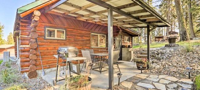 Rustic Post Falls Cabin Family Friendly! in Post Falls
