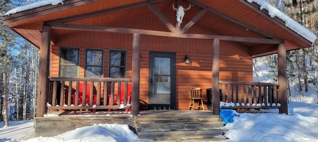 Rustic, Remote, Dog Friendly, ATV, Snowmobile | Little East Lake Escape Cabin in Bigfork