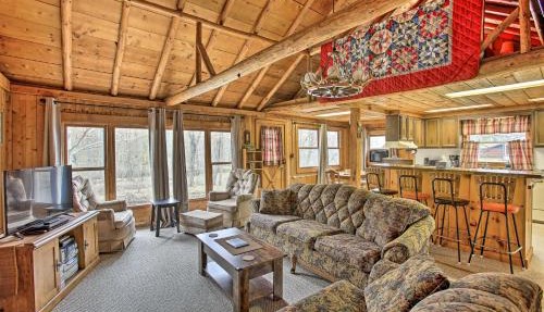 Rustic River View Cabin w/Fire Pit, Games & Grill in Moorestown