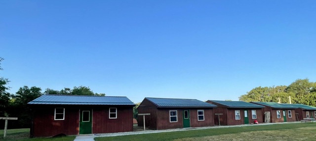 Rustic Sleeping Cabin #15 sleeps up to 12 guests. Cabin with no water. in Letts