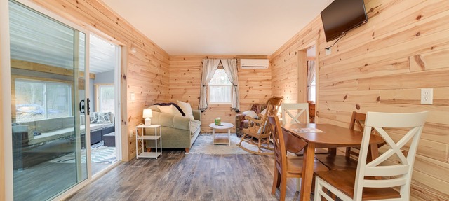 Scenic 'Evan's Hideaway' Steps to Lake Huron! in Oscoda