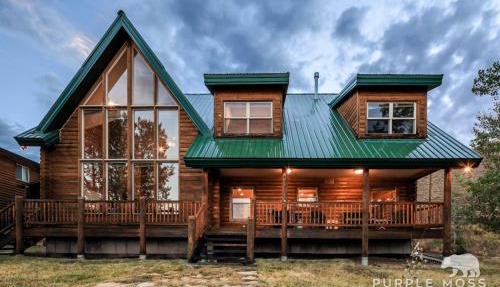 Scofield Lakefront Cabin with private dock in Scofield