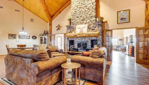 Secluded, Waterfront Home w/Patio in Craigville! in Preble