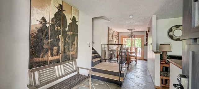Serene Rustic Haven, Huge Yard & Decks , ZenDen in Centennial