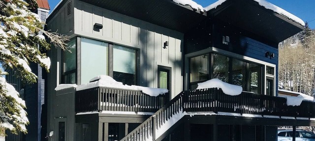 Slopeside Cabin by Cottonwood Lodging in Brighton