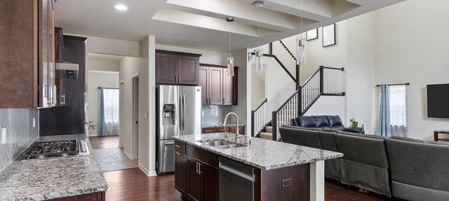 Spacious 5-bedroom house with AC, WiFi in charming Menomonee Falls in Menomonee Falls