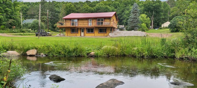 Spacious Cabin in the Northwoods in Wabeno