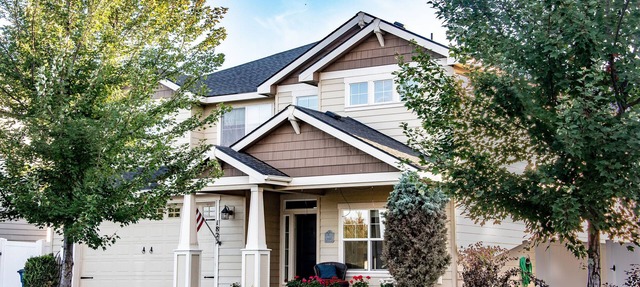 Spacious Clean Open Beautiful Executive Home w/Tesla Charger in Post Falls