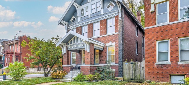 Spacious Family & Friends House Across From Tower Grove Park in St. Louis