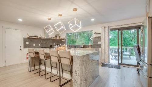 Spacious Riverfront Delaware Home w/Views in Delaware