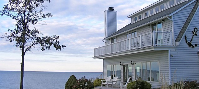 Spectacular Beach House Near Cedar Point in Mitiwanga Beach in Huron