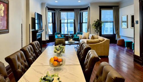 Spectacular Gilded Age 6 Bedroom Gold Coast Mansion with Deck in Chicago