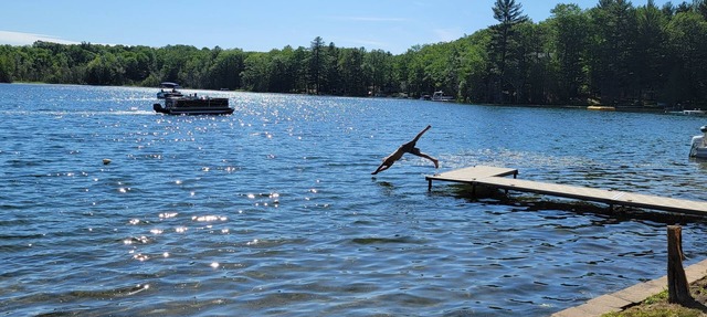 Spider Lake’s "Turtle Cove” – Your Private Northern Michigan Lakeside Escape in Traverse City