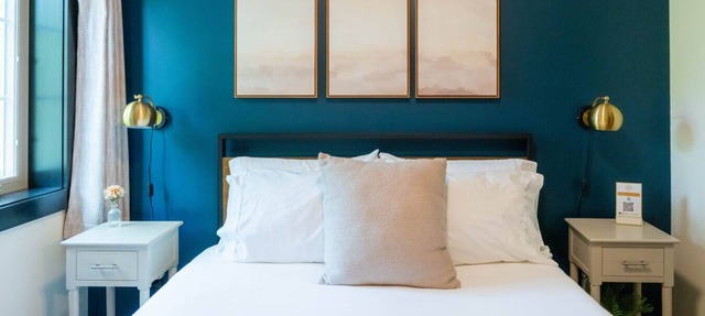 Spirit Lake Retreat - Suite B in Harbor Springs