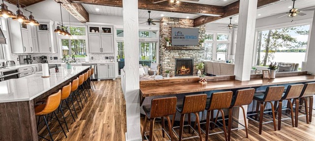 Spooner Lake Island | Hot Tubs, Pool, Theatre in Spooner