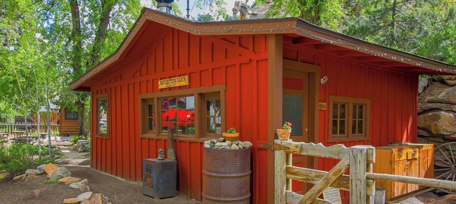 Storybook Reflection Cabin - Best of Cozy Colorado Mountain Cabins - Prime Loc in Estes Park