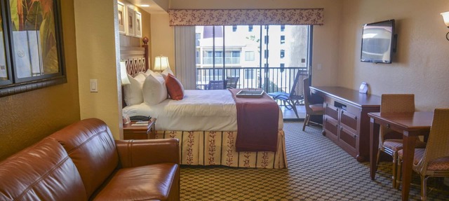STUNNING RESORT STUDIO VERY CLOSE TO UNIVERSAL STUDIOS in Orlando