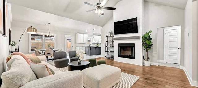 Sugar Pine Family Stay in Springdale