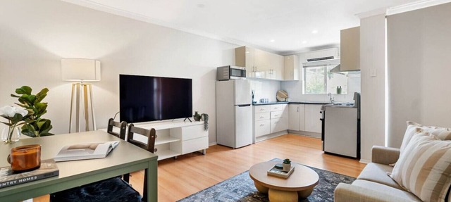 Sunny Side Studio - Mosman Park in Mosman Park
