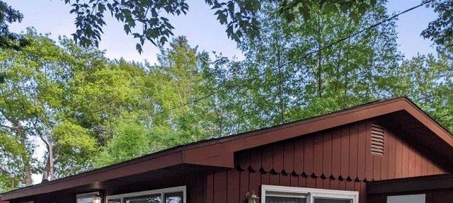 (Surfside #1) 2BR Beach Access On Lake Huron in Oscoda