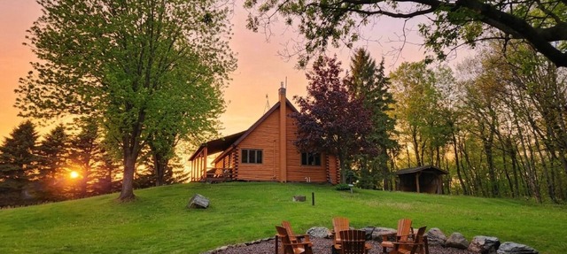 The Cabin on Kettlewood Acres in Plymouth