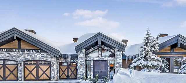 The Inuksuk Lodge | Slope-Side Luxury Chalet in Big White Mountain