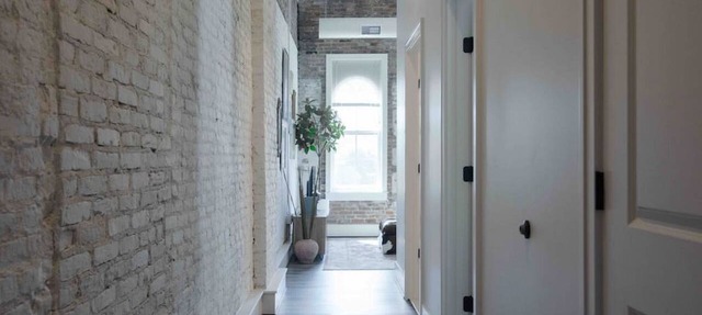 Thompson 307 · Light Filled Artist Loft - Downtown Depot town in Ypsilanti