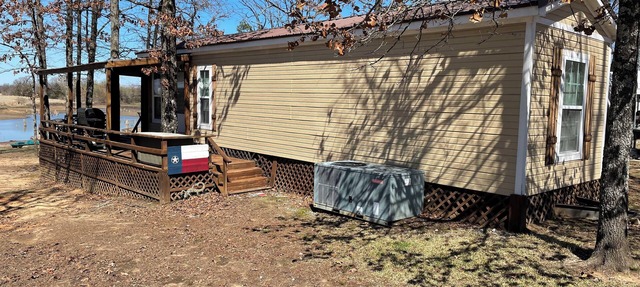 Tiny House lake front on FORK in Yantis
