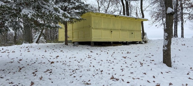 TOTAL ECLIPSE APRIL 8, Cabin on 40 Acres, Two RV Power Spots, Lake! in Prairie du Rocher