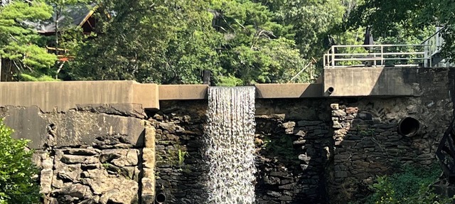 Tranquil Lakeside Waterfall Retreat-Fall leaves will be starting soon! in Flat Rock