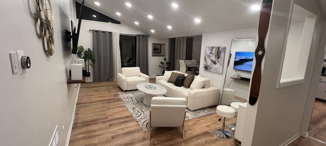 Tranquil Nature Retreat—Private, Quiet Neighborhood Near Dayton & Universities in Fairborn