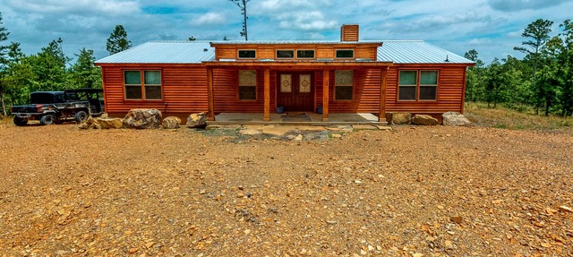 Two adjacent cabins - channel access, kayaks, canoe & firepit - dog-friendly in Stringtown