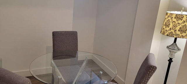 Two Bedrooms Modern Cozy Suite in Ardrossan