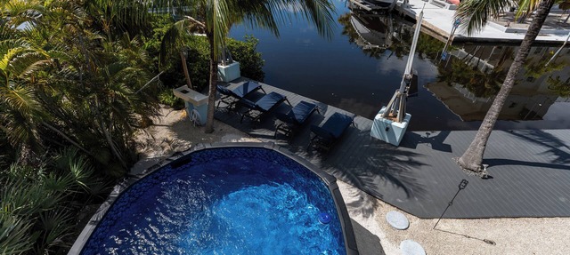 Ultimate Experience W/Services, Fishing & Pool! in Key Largo
