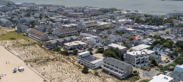 Updated Ocean Block House Pet Friendly House in Dewey Beach