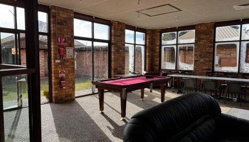 Upsandowns - Private pool, Spa, and Sauna in Jindabyne
