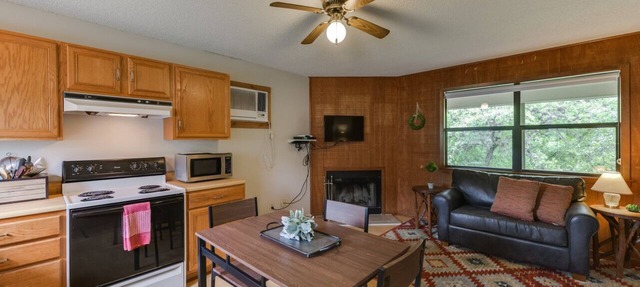 Utopia River Retreat is a secluded paradise nestled along the Sabinal River in the Texas Hill Country. in Utopia