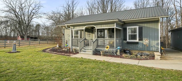 Vista Retreat | Hocking Hills, Hot Tub, Pets in Rockbridge