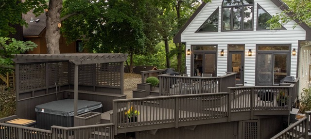 Waterfront Adventure & Relaxation: Kayaks, SUP, and Hot Tub on Site in Twin Lakes