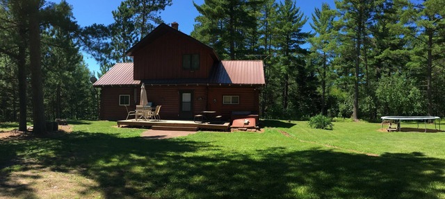 Whispering Pines 7 acre 3 Bedroom 2 Bath Pet Friendly 4 Season. On trail 8. in Kenton