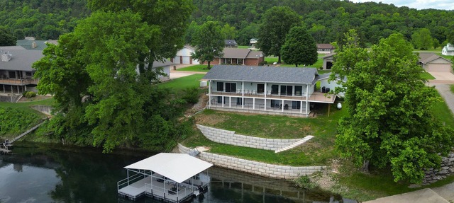 White River Retreat in Cotter