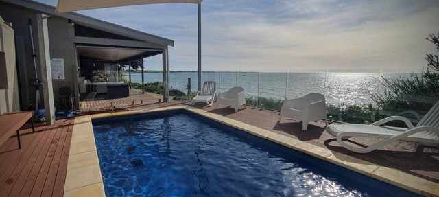 Yorke 272 Indulgence Award Winner- in Point Turton