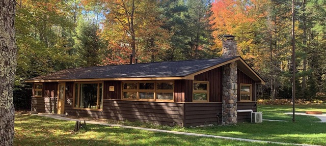 Your perfect getaway in the heart of Northern Michigan. in Grayling