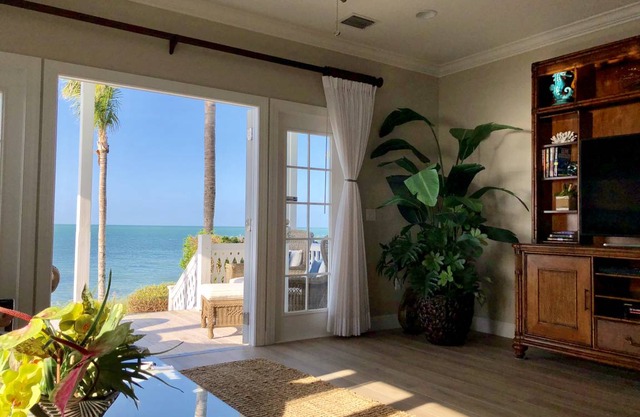 163 m² Villa ∙ 3 bedrooms ∙ 6 guests in Marathon