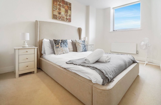 ✨Contemporary 2 Bedroom in the heart of Stevenage - Fully Furnished✨ in Stevenage