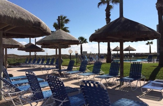 Royale Beach Tennis Resort 