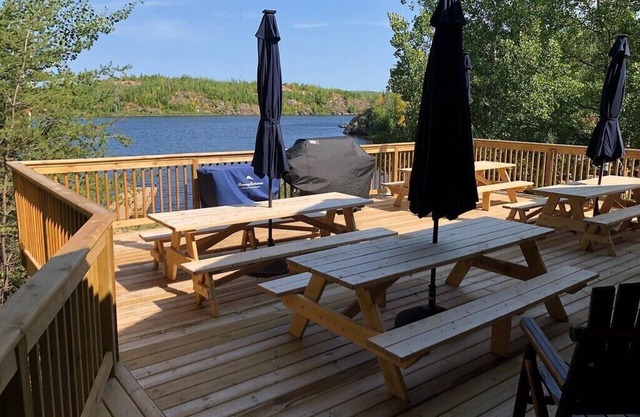 Saganaga Lodge 