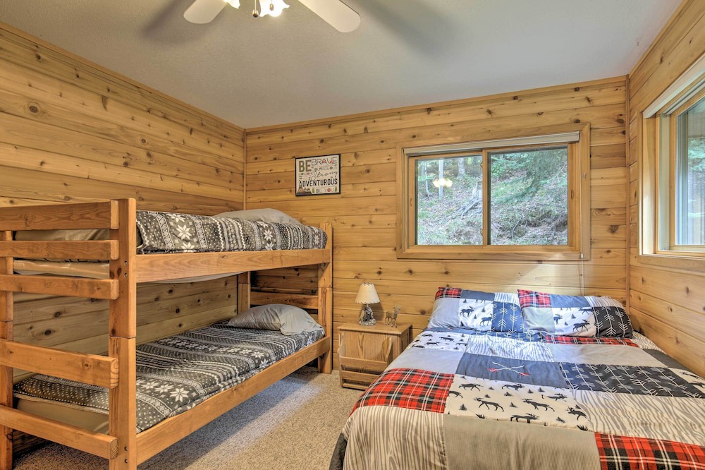 Photo of Bedroom in Watersmeet
