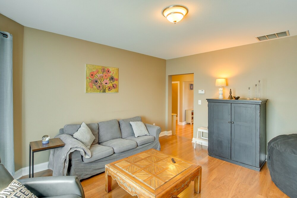Photo of Livingroom in Port Washington
