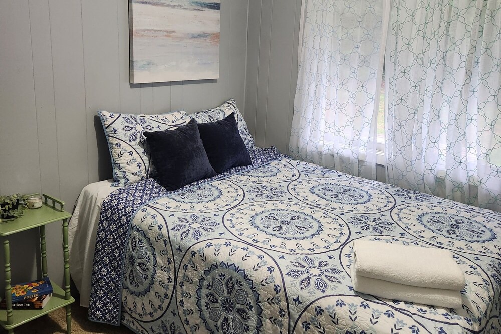 Photo of Bedroom in Kalkaska
